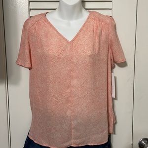 NWT! XS Liz Claiborne blouse. Floral print pink color. Beautiful!!!